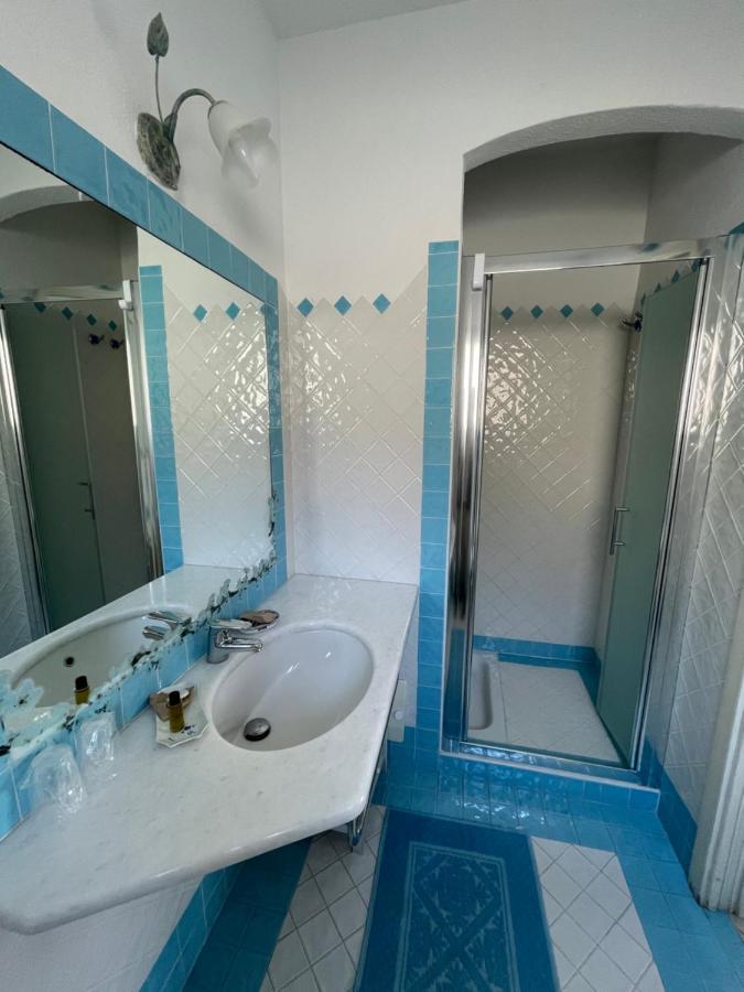 B&B Le Farfalle Палау Екстериор снимка