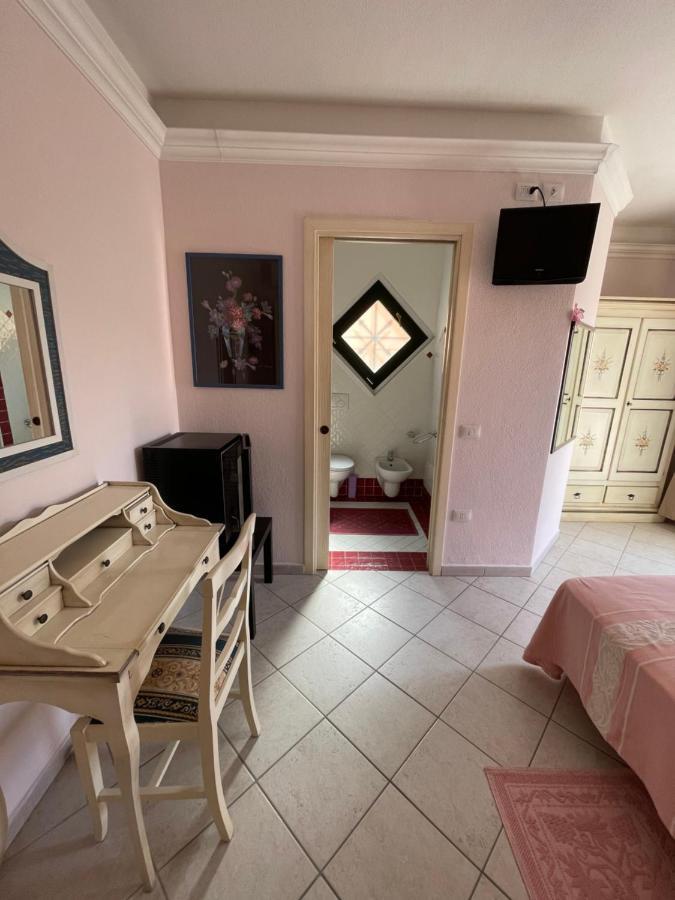 B&B Le Farfalle Палау Екстериор снимка