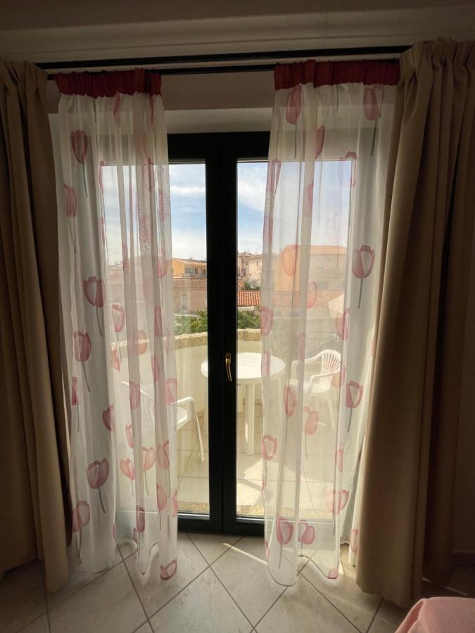 B&B Le Farfalle Палау Екстериор снимка