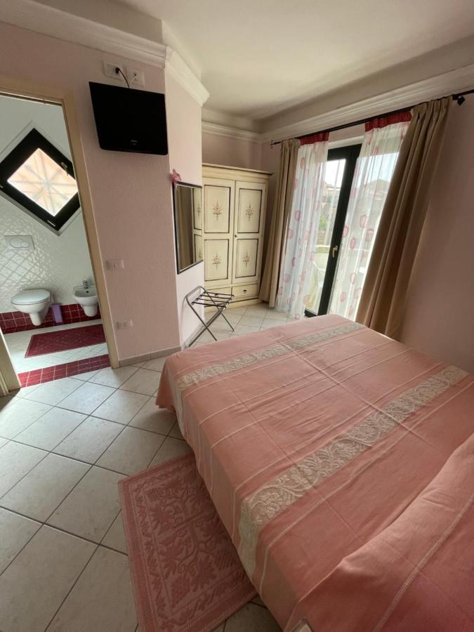 B&B Le Farfalle Палау Екстериор снимка