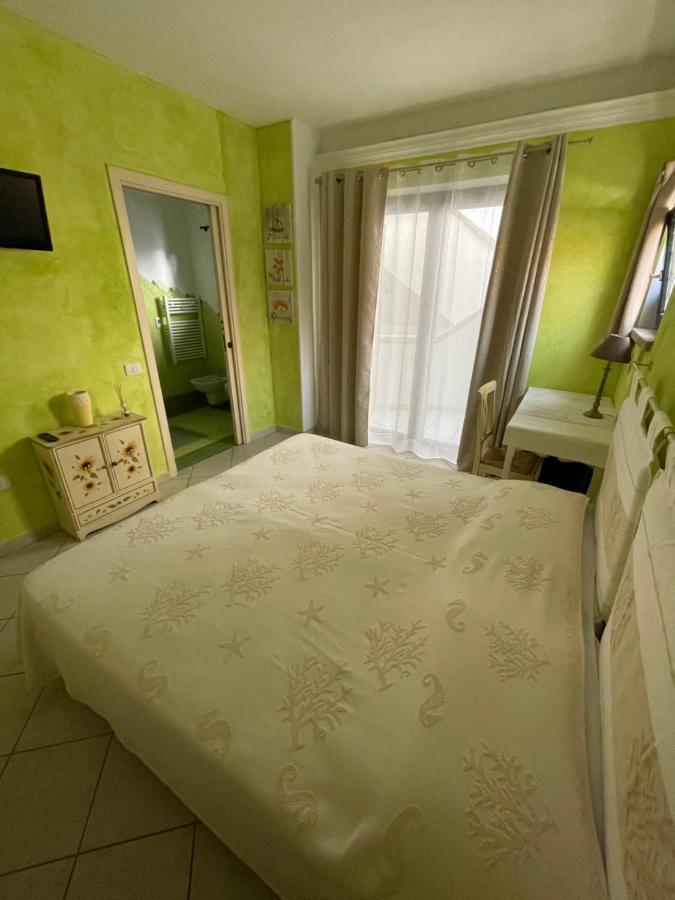 B&B Le Farfalle Палау Екстериор снимка