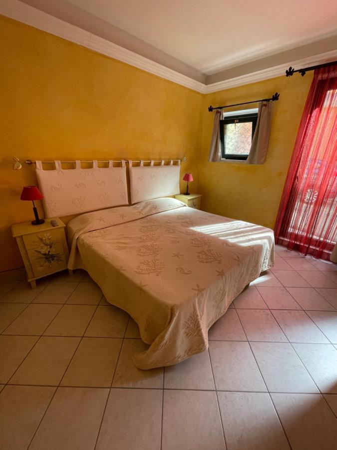 B&B Le Farfalle Палау Екстериор снимка