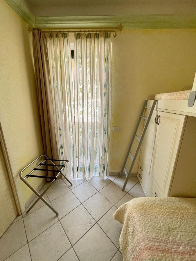 B&B Le Farfalle Палау Екстериор снимка