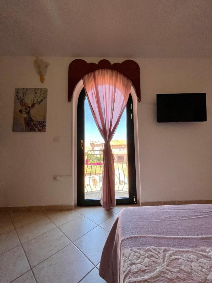 B&B Le Farfalle Палау Екстериор снимка