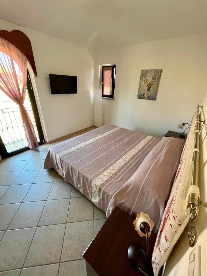 B&B Le Farfalle Палау Екстериор снимка