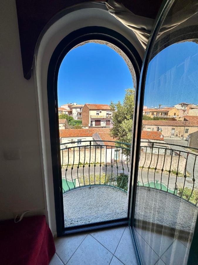 B&B Le Farfalle Палау Екстериор снимка