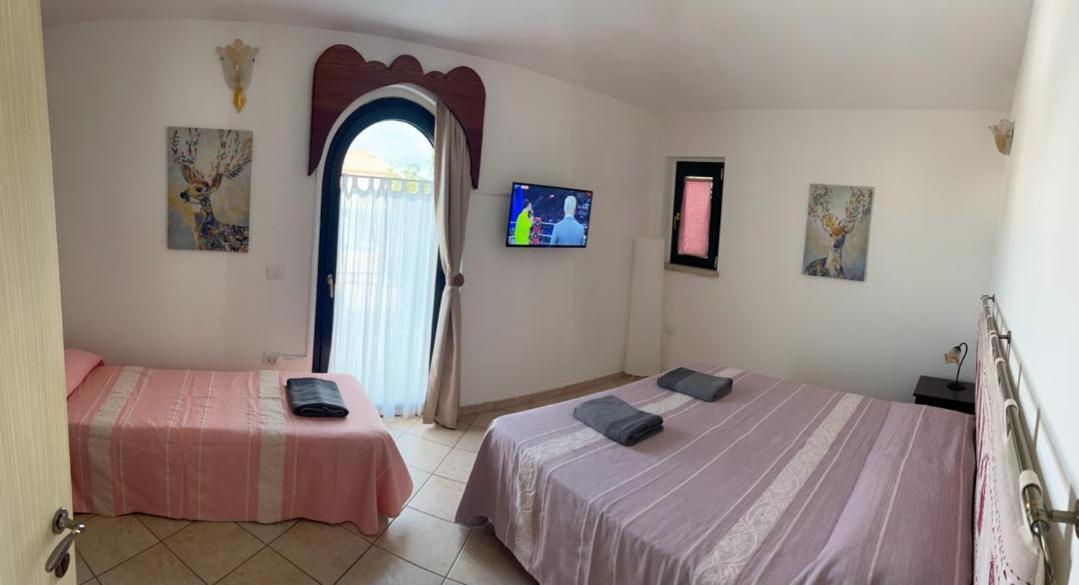 B&B Le Farfalle Палау Екстериор снимка